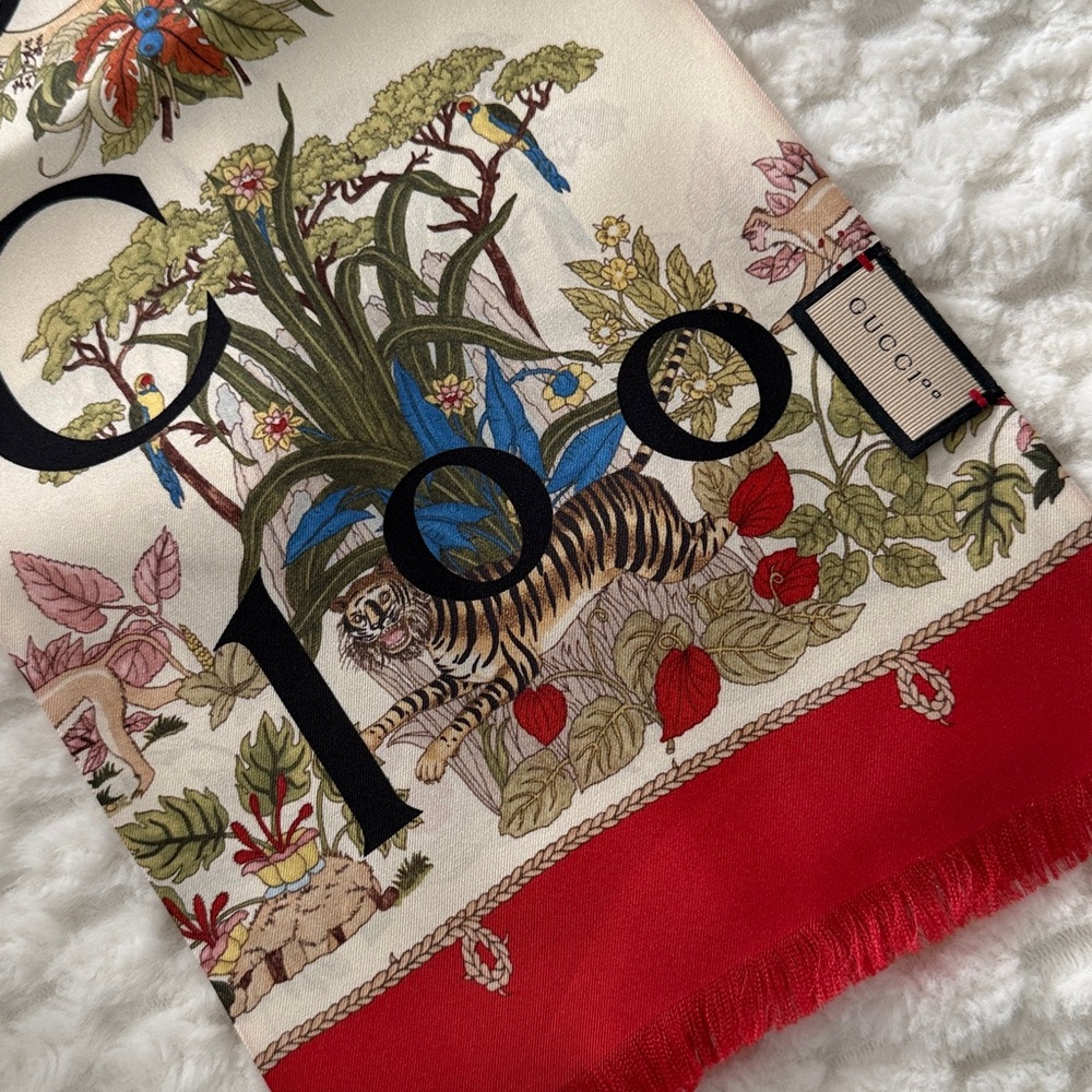 Gucci 100 Silk Scarf-Authentic-NIB - Picture 4 of 10